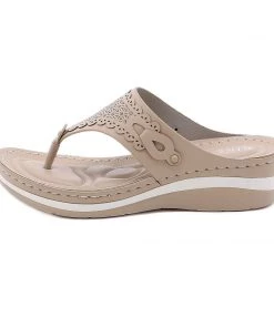 SIKETU | Floral Perforated Flip Flop Sandals