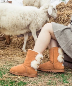 XH SMAIBULUN UGG™ | Back Woollen Bow Suede Boots – Chestnut 12 XH SMAIBULUN UGG™ | Back Woollen Bow Suede Boots – Chestnut