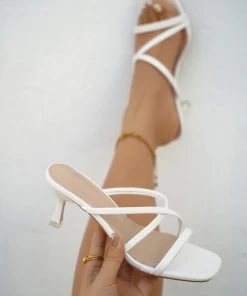 HT New In Shoes En Bloom | WHITE JESS HEELS