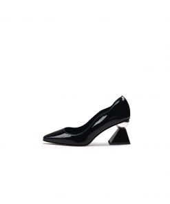 Jady Rose JadyRose | EAMON Black Scalloped-Edge Leather Pump NEW ARRIVALS