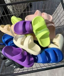 SMAIBULUN Super Soft Sole Lightweight Platform Bread Slippers Pillow Slides Anti-Slip Beach Sandals NEW ARRIVALS