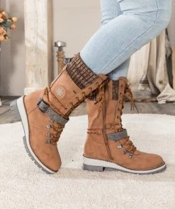 YL En Bloom | Brown Ribbed-Cuff Buckle-Strap Boot New In Shoes