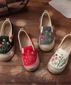 TC Blossom Daisy Embroidered Round Toe Espadrilles - Cactus Rose New In Shoes 25 TC Blossom Daisy Embroidered Round Toe Espadrilles - Cactus Rose New In Shoes