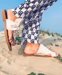 HYHE Tie Bow Stock Sandal - En Bloom