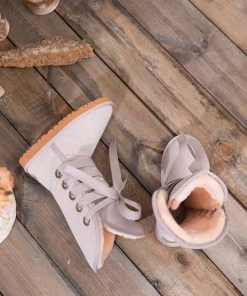 XH SMAIBULUN UGG™ | Ash Ribbon Lace-Up Faux Fur-Lined Suede Boots