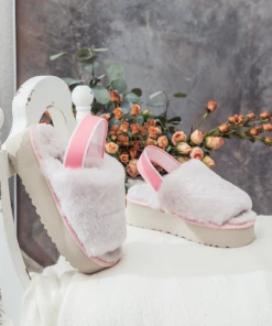 XH SMAIBULUN UGG™ | Soft Woolen Fluffy Disco Sandals Slippers - Baby Pink New In Shoes 11 XH SMAIBULUN UGG™ | Soft Woolen Fluffy Disco Sandals Slippers - Baby Pink New In Shoes