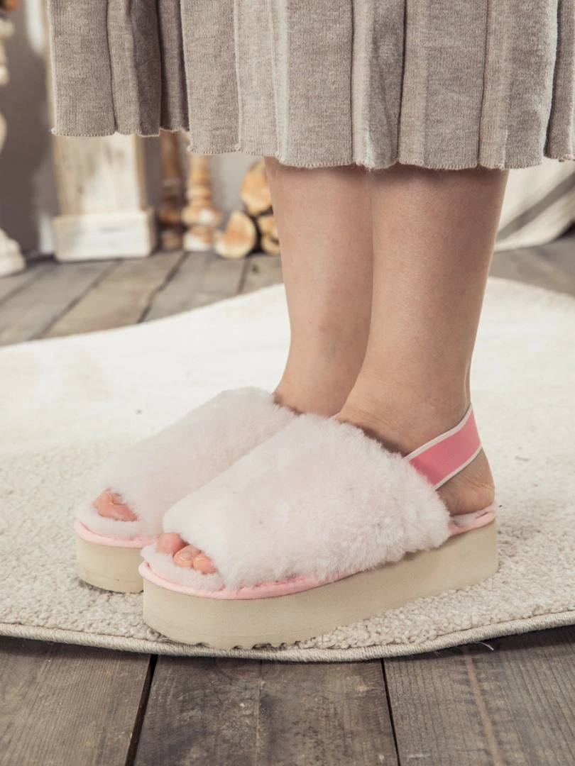 XH SMAIBULUN UGG™ | Soft Woolen Fluffy Disco Sandals Slippers - Baby Pink New In Shoes 6 XH SMAIBULUN UGG™ | Soft Woolen Fluffy Disco Sandals Slippers - Baby Pink New In Shoes