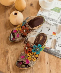 RXD SOFFIA | Beige Floral Appliqued Leather Wedge Mule