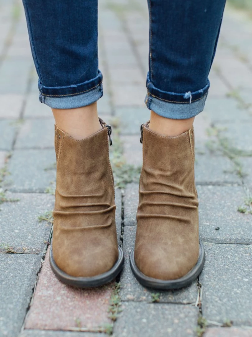 HYHE EN BLOOM | Classic Ruched Ankle Boots 3 HYHE EN BLOOM | Classic Ruched Ankle Boots