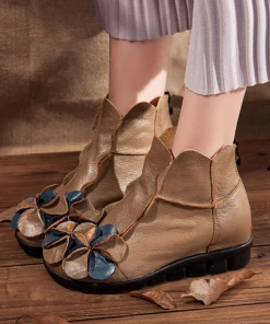 XR Shoes Rumour Has It | Flower Head Accent Sharon Leather Ankle Boots