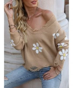 QDYH Smaibulun | Daisy Ripped Detailed Knit Beige Sweater