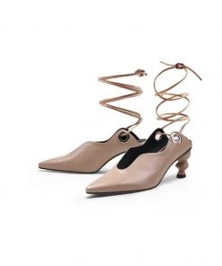 Jady Rose JadyRose | Kettle-Heel Scalloped Edges Pump - Beige S/S 2022