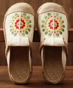TC Round Peacock Tail Embroidered Mules - Cactus Rose Shop Sandals