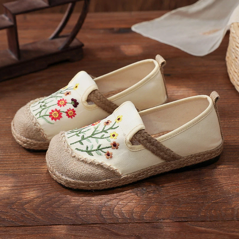 TC Blossom Daisy Embroidered Round Toe Espadrilles - Cactus Rose New In Shoes 5 TC Blossom Daisy Embroidered Round Toe Espadrilles - Cactus Rose New In Shoes