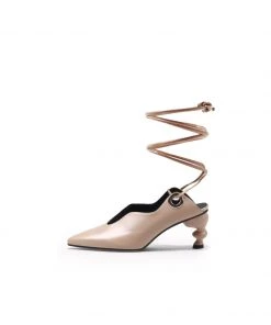 Jady Rose JadyRose | Kettle-Heel Scalloped Edges Pump - Beige S/S 2022