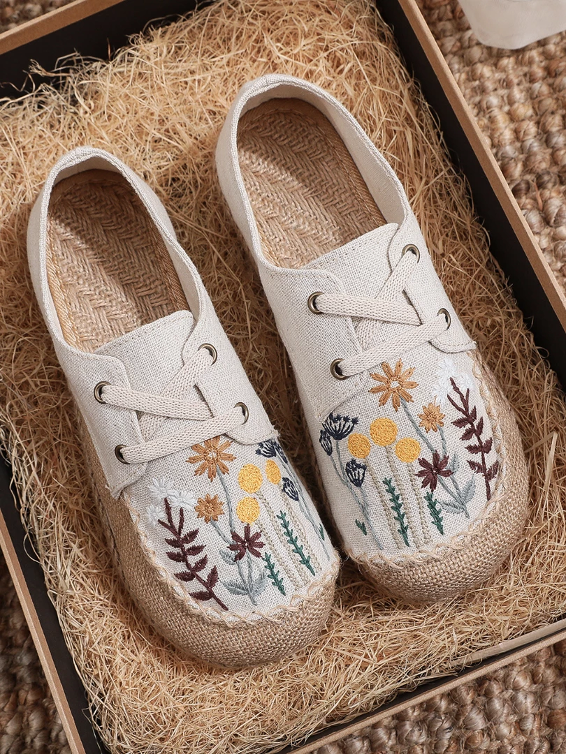 TC New In Shoes Cactus Rose | Garden Embroidered Linen Boat Shoes Espadrilles - Beige 5 TC New In Shoes Cactus Rose | Garden Embroidered Linen Boat Shoes Espadrilles - Beige