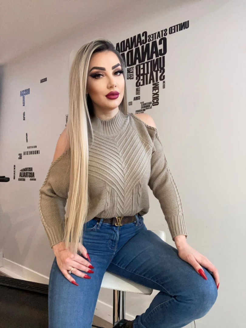 MY Smaibulun Doll | Beige Shoulder Cut-Out Knit Sweater NEW ARRIVALS 4 MY Smaibulun Doll | Beige Shoulder Cut-Out Knit Sweater NEW ARRIVALS