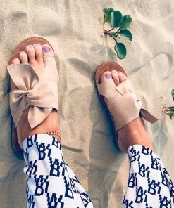 HYHE Tie Bow Stock Sandal - En Bloom