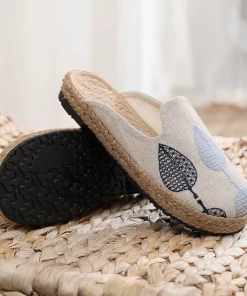 TC New In Shoes Cactus Rose | Vintage Embroidered Summer Mule - Beige