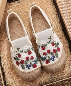 TC Cactus Rose | Berry Daisy Embroidered Linen Round Toe Espadrilles Loafers - Beige