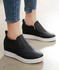 HT Hi-top Contrast Croc-Embossed Sneaker - EN BLOOM Sneaker & Athletic