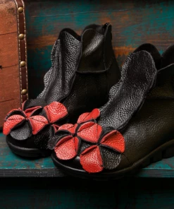 XR Shoes Rumour Has It | Flower Head Accent Sharon Leather Ankle Boots