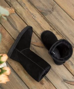 XH SMAIBULUN UGG™ | Signature Classic Faux Fur-Lined Suede Boots