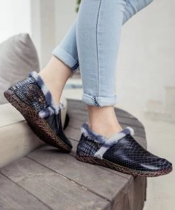 SOFFIA | Fish Scales Embossed Woolen Lined Leather Loafer - Black NEW ARRIVALS