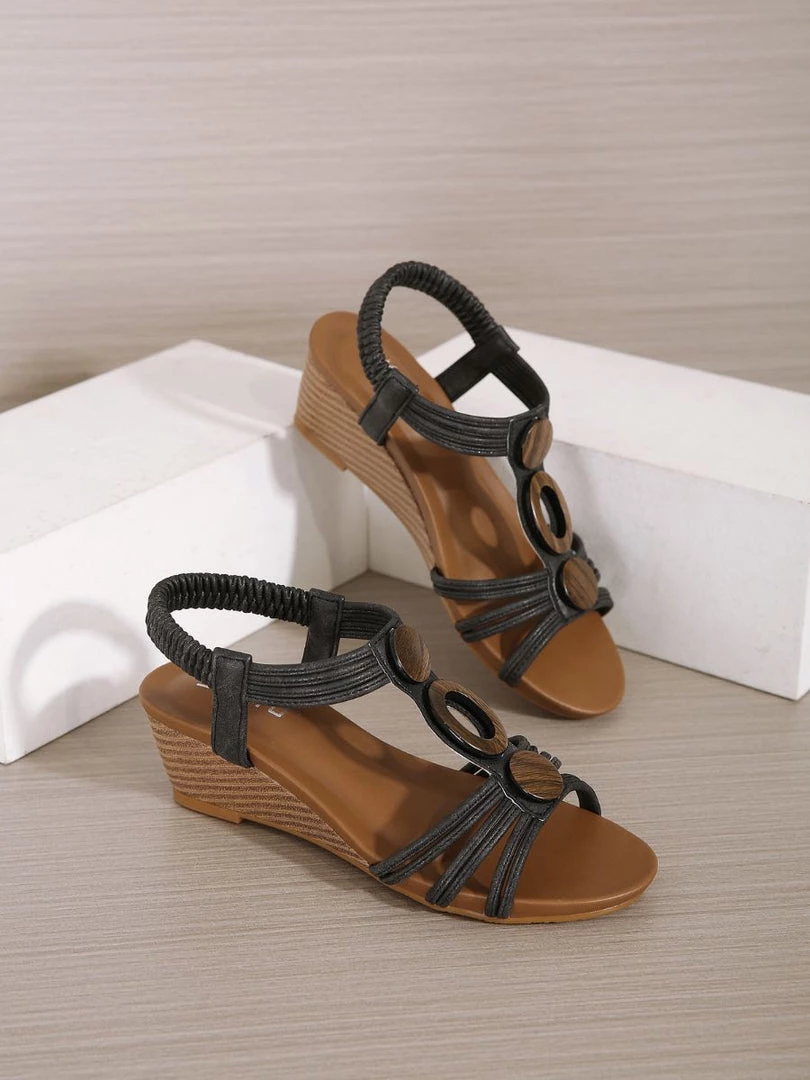 NEW ARRIVALS SIKETU | BLACK WOODEN RING SLINGBACK 1 NEW ARRIVALS SIKETU | BLACK WOODEN RING SLINGBACK