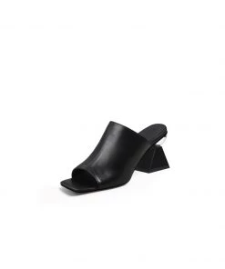 Jady Rose NEW ARRIVALS JadyRose | Triangular-Heel Leather Mule - Black