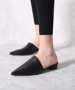 Jady Rose NEW ARRIVALS JadyRose | Sharp Toe Classic Leather Mule - Black