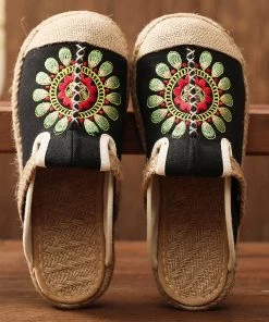 TC Round Peacock Tail Embroidered Mules - Cactus Rose Shop Sandals