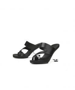 Jady Rose NEW ARRIVALS JadyRose | Black Criss-Cross Toe Elevator Heel Leather Slides