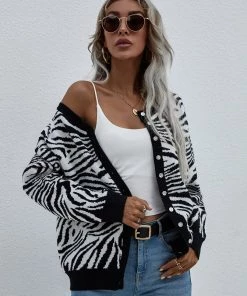 MY Smaibulun | Tiger Year Animal Patterned Knit Cardigan - Black NEW ARRIVALS