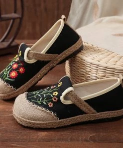 TC Blossom Daisy Embroidered Round Toe Espadrilles - Cactus Rose New In Shoes 15 TC Blossom Daisy Embroidered Round Toe Espadrilles - Cactus Rose New In Shoes