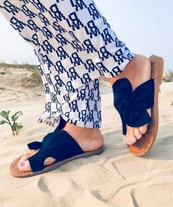 HYHE Tie Bow Stock Sandal - En Bloom