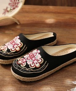 TC S/S 2022 Flower Abstract Embroidered Mules - Cactus Rose