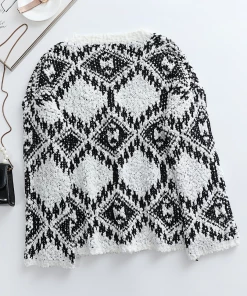 MY Clothing Smaibulun | Geometric Pattern Ripped Side Hem Sweater - Black