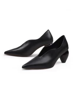 Jady Rose New In Shoes JadyRose | Genuine Leather Scalloped Edges-Curve Shaped Pump - Black