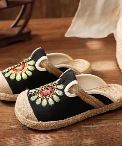 TC Round Peacock Tail Embroidered Mules - Cactus Rose Shop Sandals
