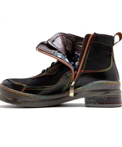 Neon Stitch-Contrast Leather Boot - Soffia