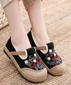 TC Cactus Rose | Berry Daisy Embroidered Linen Round Toe Espadrilles Loafers - Black