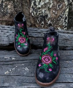 YL Shoes Floral Embroidered Ankle Booties - EN BLOOM