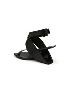 Jady Rose S/S 2022 Twist Strap Open-Heel Leather Slide Sandal - JadyRose 24 Jady Rose S/S 2022 Twist Strap Open-Heel Leather Slide Sandal - JadyRose