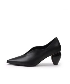 Jady Rose New In Shoes JadyRose | Genuine Leather Scalloped Edges-Curve Shaped Pump - Black