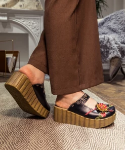 JF SOFFIA | Genuine Leather Black Ribbed-Sole Floral Appliqued Platform Sandals Clogs 12 JF SOFFIA | Genuine Leather Black Ribbed-Sole Floral Appliqued Platform Sandals Clogs