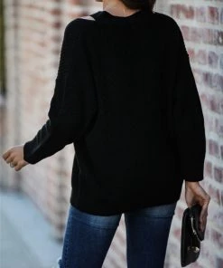 MY Smaibulun | COLENA Black Cut Out V-neck Pullover