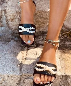 HT NEW ARRIVALS En Bloom | Black Pearl Chain Slides Flat Sandals