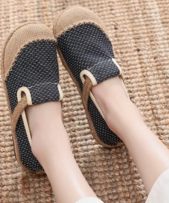 TC NEW ARRIVALS Cactus Rose | Scales Print Linen Espadrilles Loafers - Black