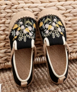 TC Cactus Rose | Field Corn Embroidered Linen Round Toe Espadrilles Loafers - Black